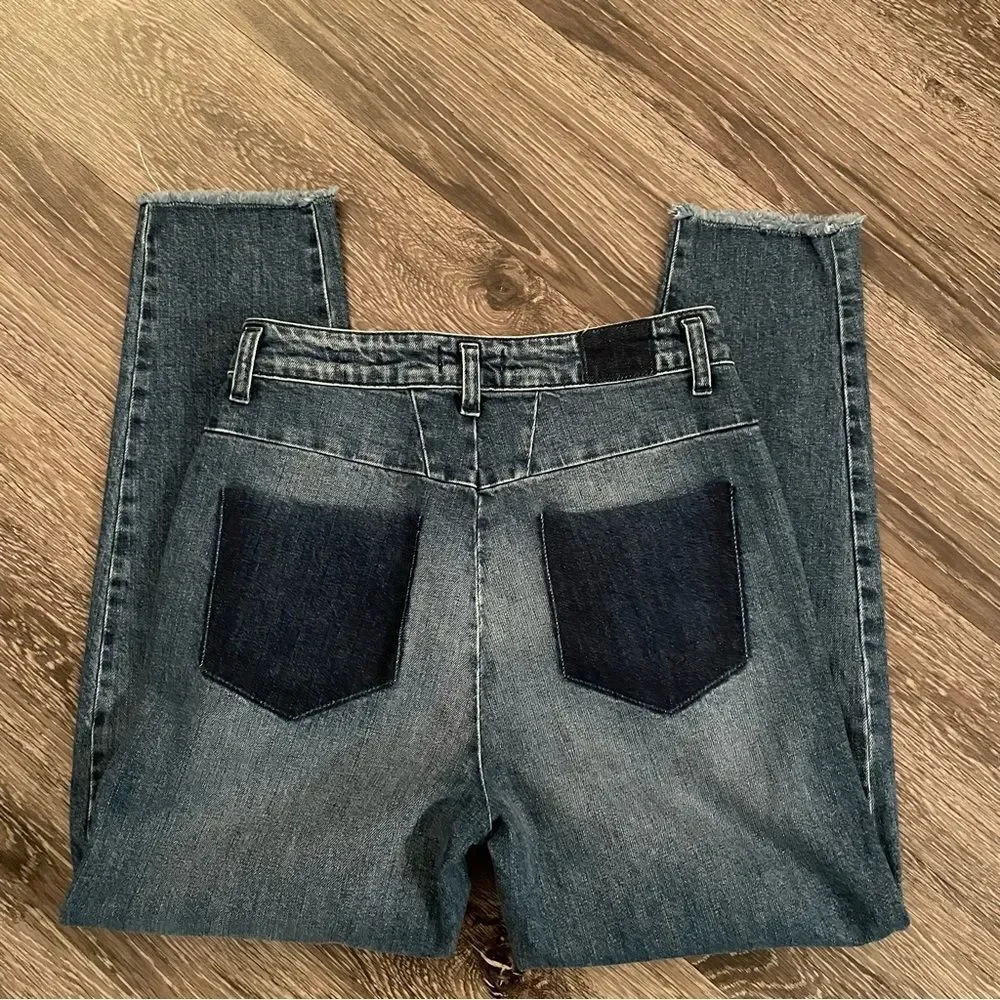 Closed pedal icon ‘85 jeans
